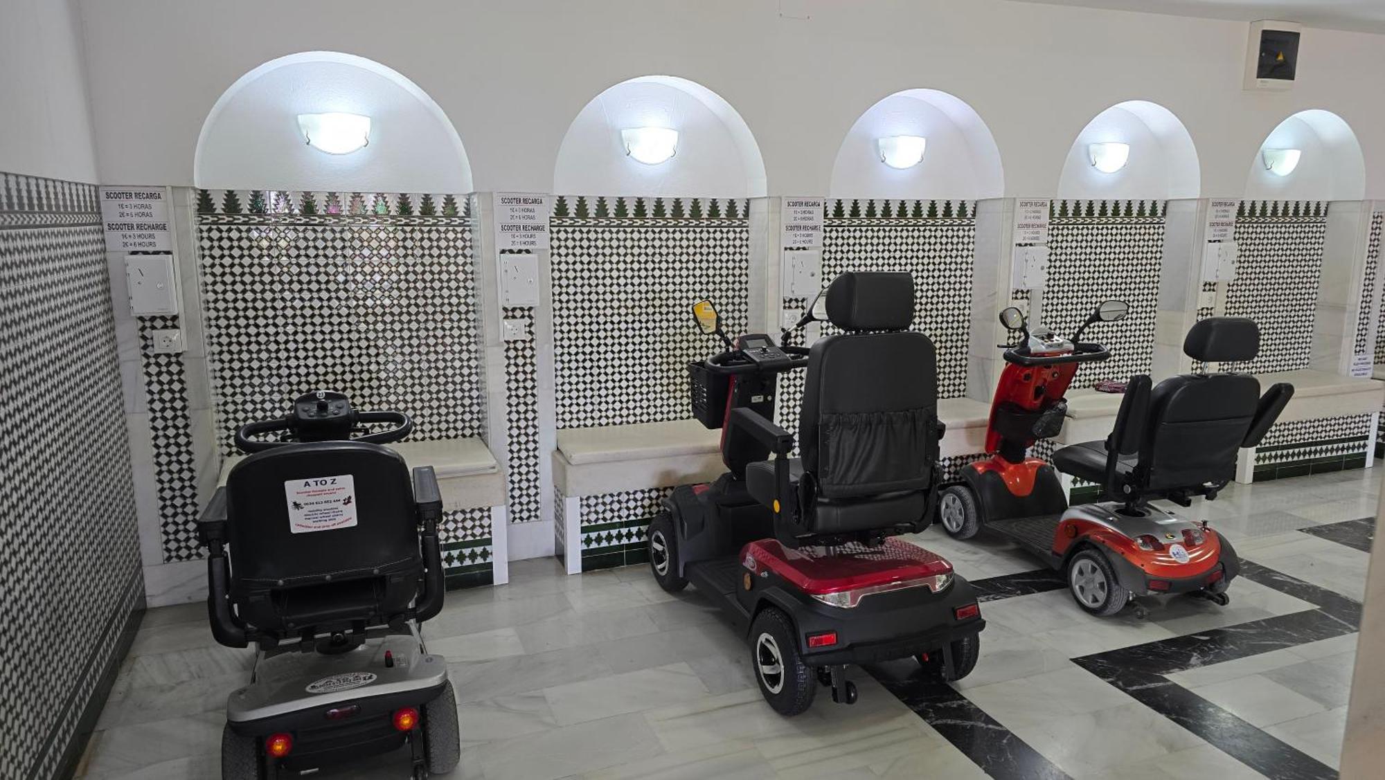 Benalmadena Minerva 401 Estudio Con Gran Piscina Y Parque Acuatico Kültér fotó
